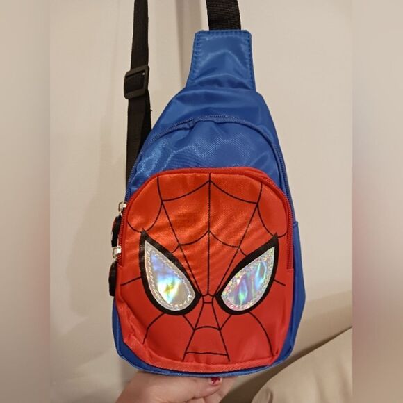 Marvel SpiderMan Mini Sling Bookbag/Backpack - Picture 3 of 6